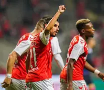 九游娱乐APP-拜仁vs本菲卡最新数据库比分预测分析