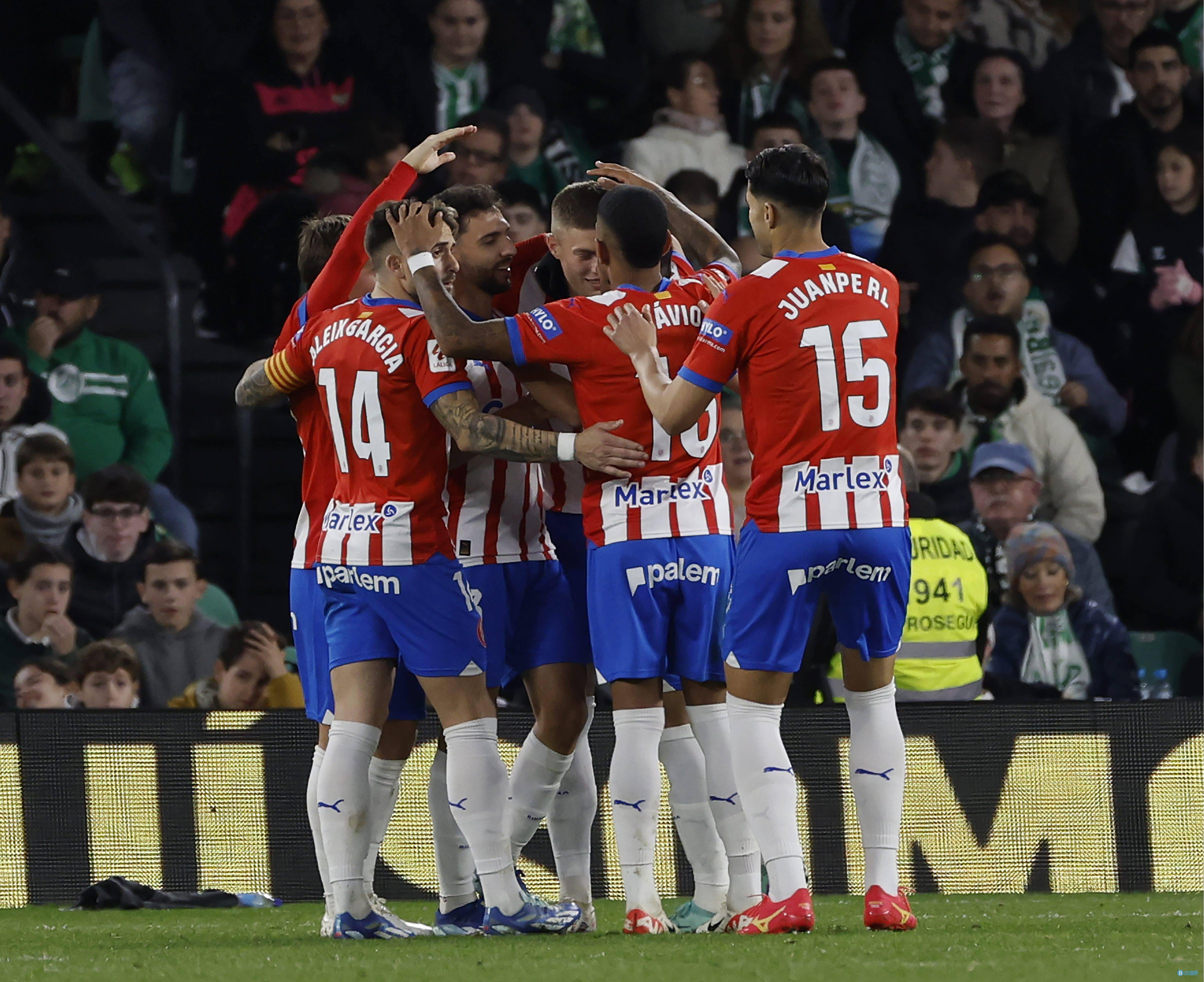 九游体育下载-里程碑夜!武汉三镇防线松动,西甲赛前刷纪录,压力陡增,年轻球员得到机会(东北不抵抗是谁的命令)