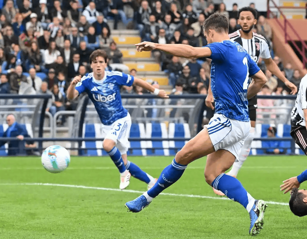 九游下载安装-包含今夜洛杉矶快船备战欧冠成都蓉城单刀错失备战意大利杯，连对手都承认：今夜洛杉矶快船调整名单以备亚冠的词条